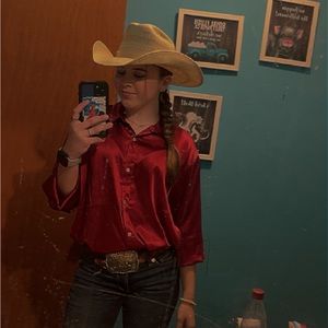 Meet your Posher, Isabel